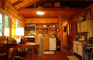 2041_cabin_east
